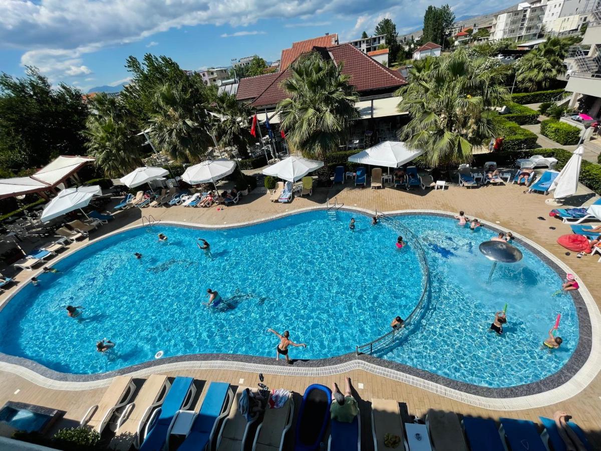 Godija & 4* Velipoje