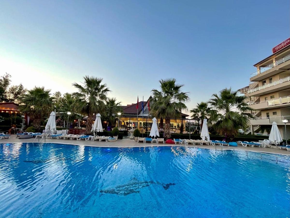 Godija & Hotel 4*