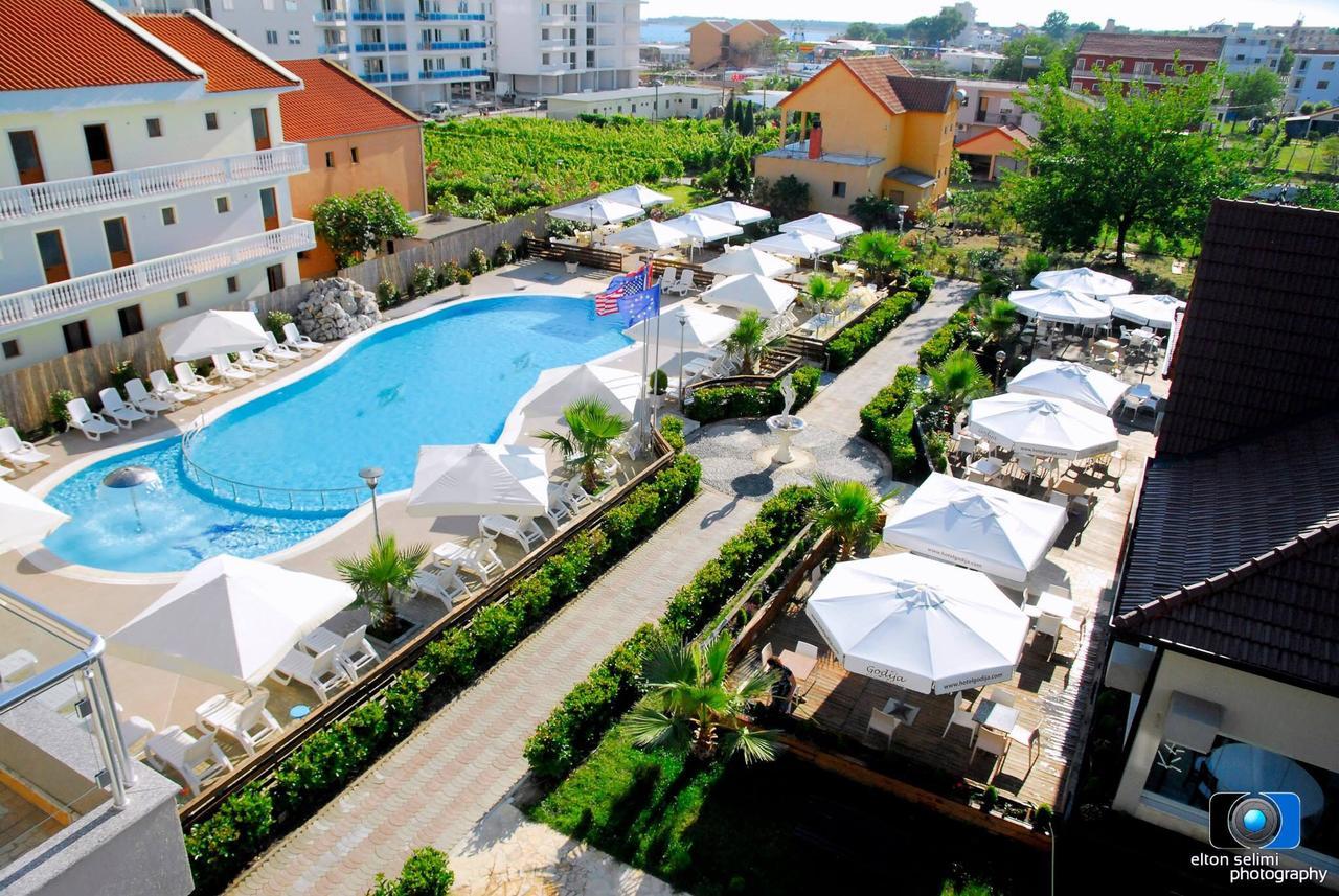Godija & 4* Velipoje
